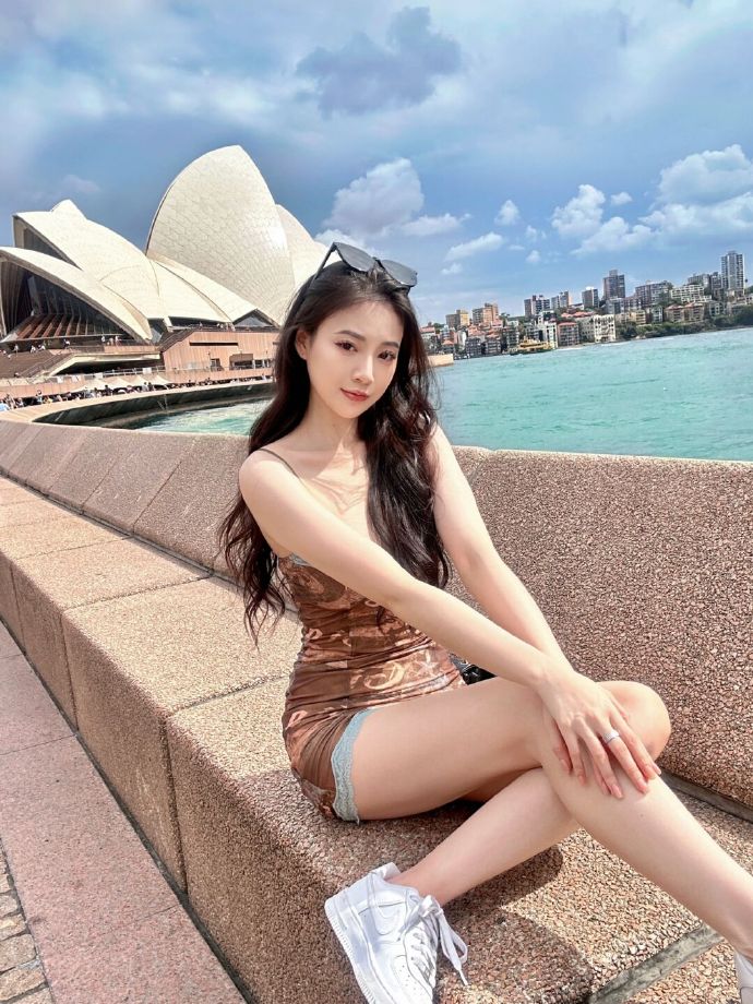绿洲 封面